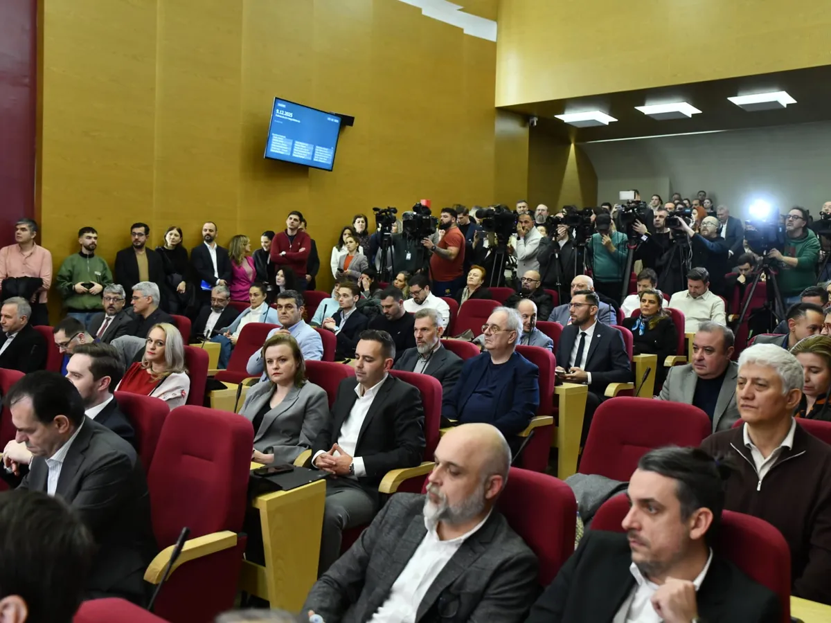 „Război” PSD - PNL, în Consiliul General al Capitalei. Ciucu: Se testează o majoritate, dacă mai există sau nu