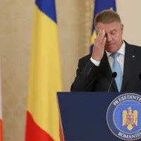 Klaus Iohannis a semnat acreditarea a 12 ambasadori români, printre care și George Maior. Foto Inquam Photos/Alexandru Bușcă