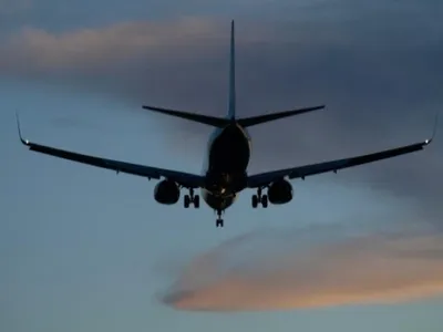 Panică după ce motorul unui avion a luat foc chiar după ce a decolat. Care e cauza? - Foto: Arhiva