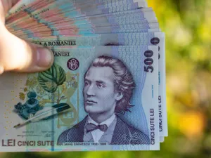 Ofertă specială de titluri de stat Fidelis pentru donatorii de sânge .Dobândă anuală ajunge la 8,35% - Foto: Profimedia images
