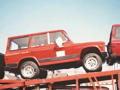 Descoperire misterioasă în SUA: Un ARO 244 „special de State”. Are motor Chrysler sau Ford - Foto: Facebook / Aro USA