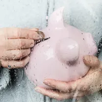 Mamele minore vor primi 700 de lei/lună bursă de la stat. Banii se pot cumula și cu alte venituri Foto: Profimedia Images (fotografie cu caracter ilustrativ)
