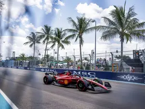 Charles Leclerc ia startul din pole în Miami GP. / Foto: Digi Sport, Facebook