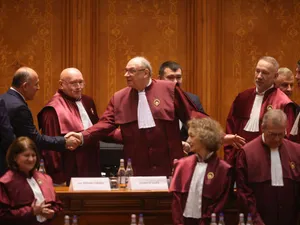 PNL şi USR cer eliminarea bonusului de 540.000 de lei de la plecarea din CCR a trei judecători - Foto: INQUAM PHOTOS/George Călin