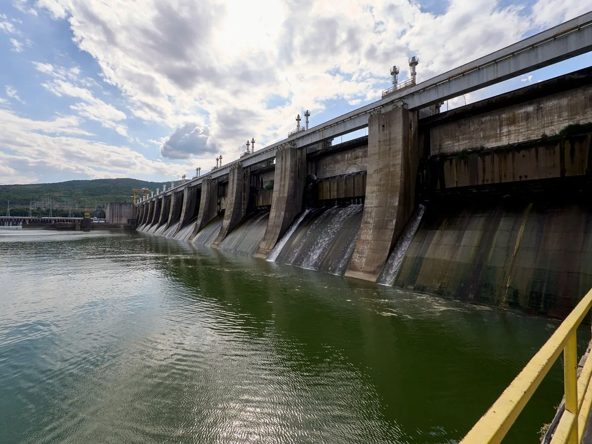 Hidroelectrica depășește 1 milion de clienți și devine lider pe piața furnizorilor de energie