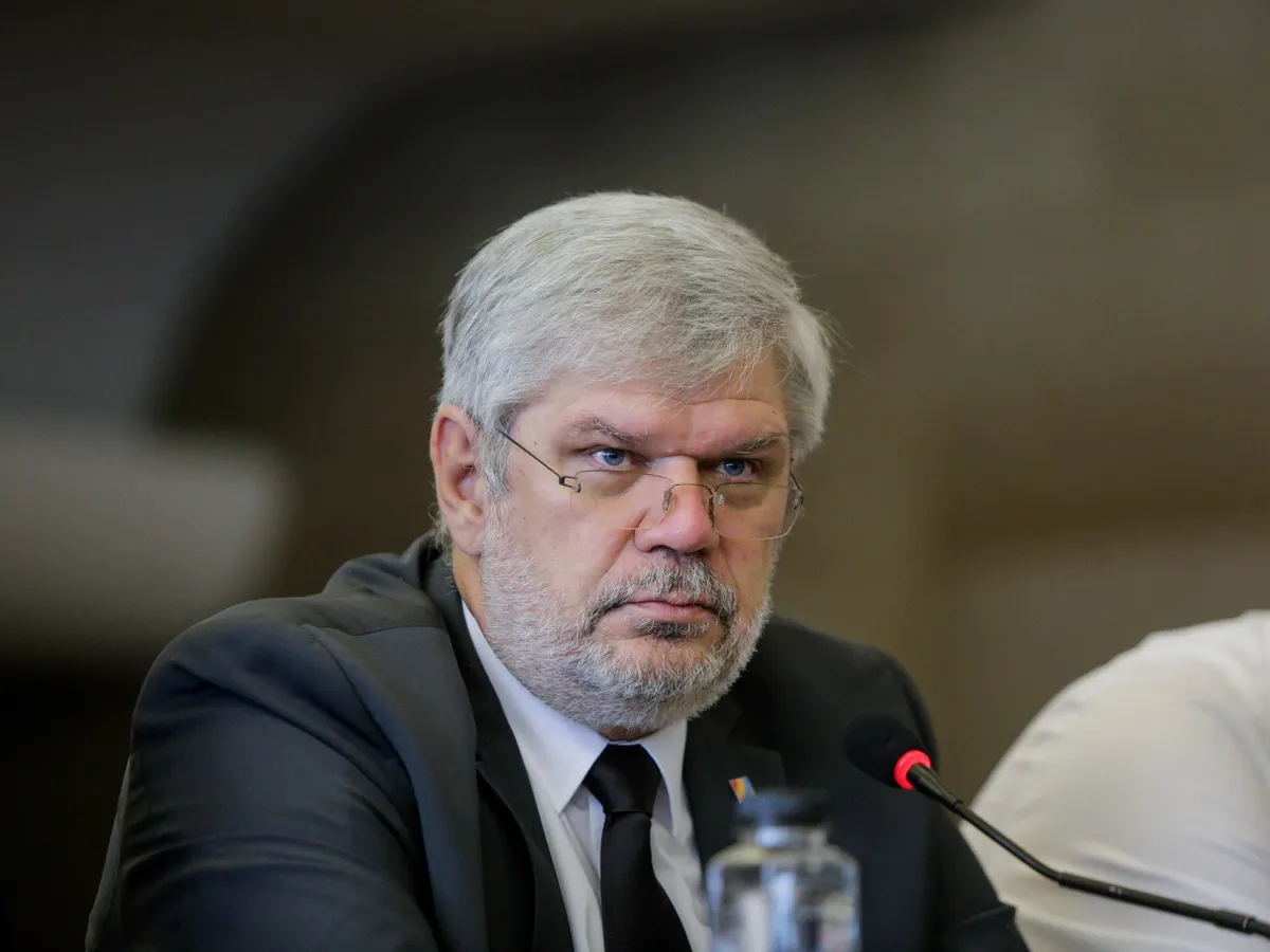 Omul Rusiei din CNA. Cum a ajuns Georgică Severin să nege masacrele de la Bucha dar să apere Russia Today?