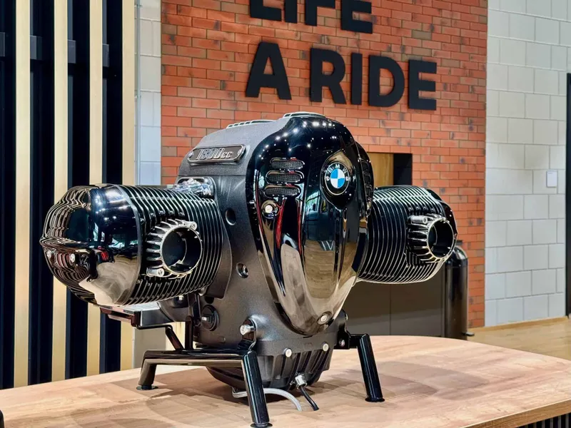 Cel mai spectaculos și mai de fițe espressor de cafea! Costă 10.000 $ și cântărește 140 kg - Foto: BMW