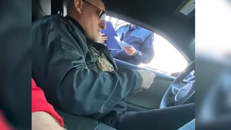 Interlopul Ionuț Moșailov își bate joc de amenzile poliției: Amenda e prea mică. E prima oară când dați amendă la un șmecher  Foto: vremeanoua.ro