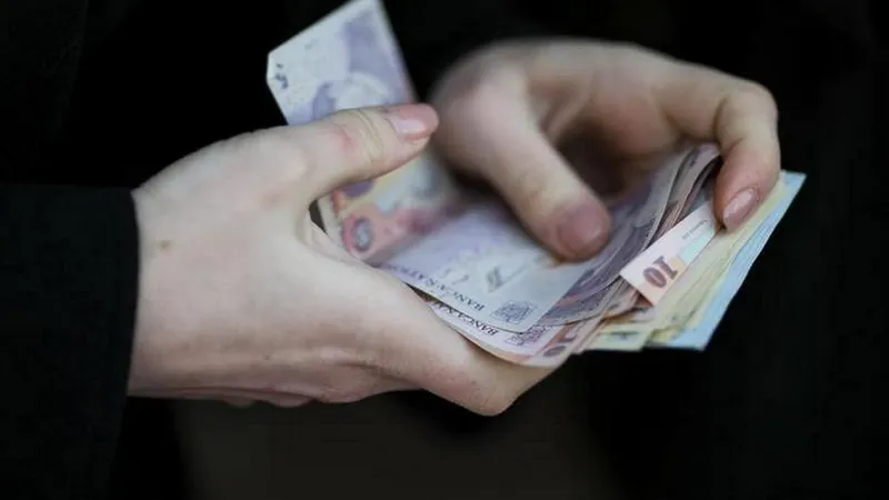 Salariile bugetarilor, mult mai mari ca în privat din 2015, de pe vremea lui Ponta. Sunt 1.28 mil. - Foto: Inquam Photos / Octav Ganea - Imagine cu rol ilustrativ