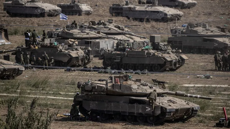 Armata israeliană este gata să atace - Foto: Profimedia Images