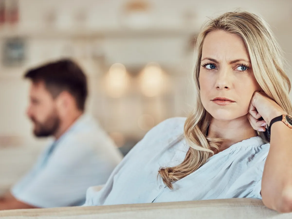 5 semne că vă îndreptați spre divorț. Secretomanie crescută în privința telefoanelor este în top