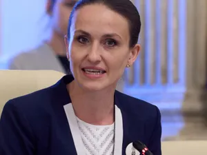 Ce salarii oferă Ministerul de Externe pentru cele 180 de posturi scoase la concurs. Oana Țoiu: „Nu creşte presiunea asupra bugetului”