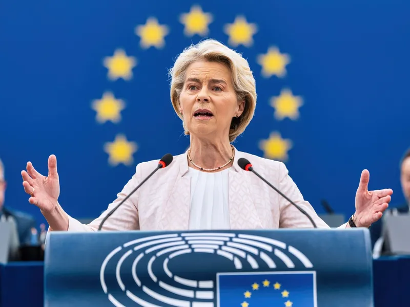 Moțiunea inițiată de Piperea (AUR) contra Ursulei von der Leyen, repsinsă cu majoritate zdrobitoare - Foto: Profimedia Images