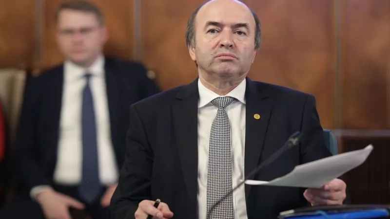 Tudorel Toader a folosit o minciună împotriva lui Augustin Lazăr. Foto Inquam Photos/Octav Ganea
