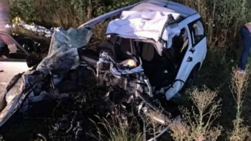 Tragedie pe E70: Trei copii între 4 și 13 ani și părinții lor au murit striviți de un TIR. / Foto: Info Trafic 24, Facebook