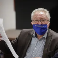 19.000 de lei/lună pentru Ion Rădoi, sindicalistul-șef de la metrou cercetat de DNA. Legături cu PSD / FB