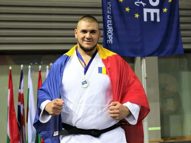 Daniel Natea, fericit să reprezinte România în orice stil de luptă Foto: arhiva personală