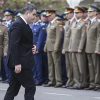 Ministrul Apărării, Gabriel Leș nu mai știe pe cine să pună în fruntea Armatei după plecarea lui Dragnea la pușcărie Foto: INQUAM Photos/George Călin