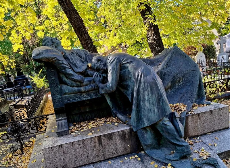 Monumentul funerar din Cimitirul Bellu - Foto: Cimitirul Bellu-Muzeu &icirc;n aer liber