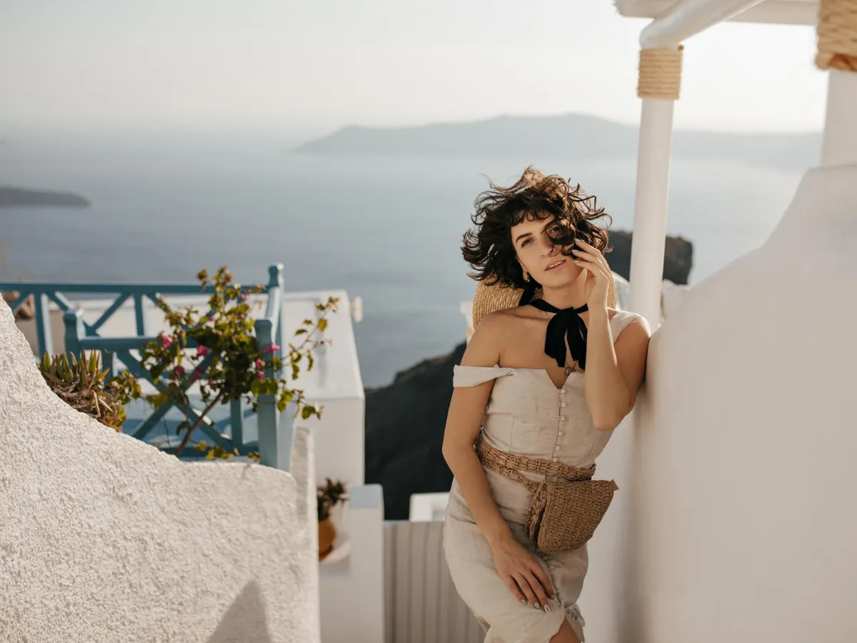 Femeie în Grecia - Foto: Freepik