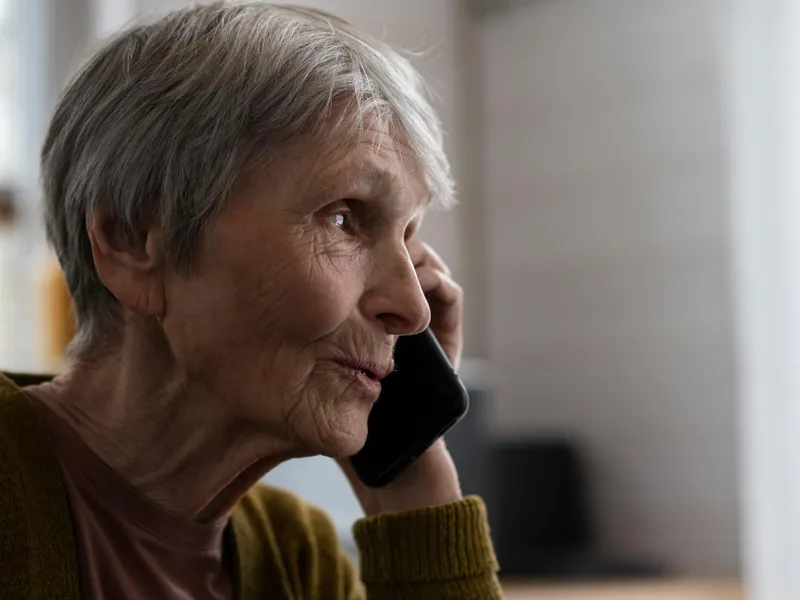 Un pensionar a luat pensie mai mare la recalculare doar pe hârtie. De ce poștașul i-a adus mai puțin foto: Freepik (fotografie cu caracter ilustrativ)