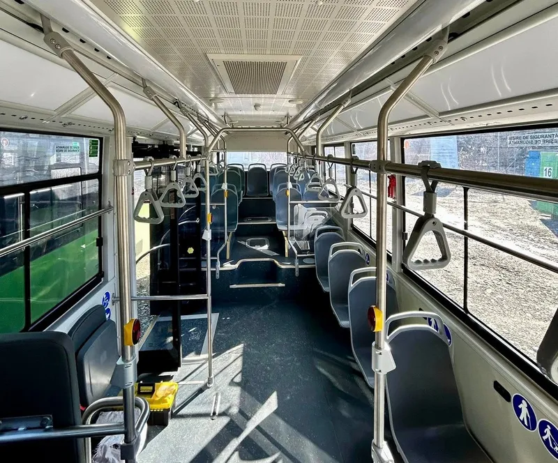 Interiorul autobuzului DAC CityLINE 408.60 - Foto: Autovehicule DAC