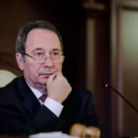 Dorneanu, un multiplu pensionar al statului român, darnic cu cei merituoși