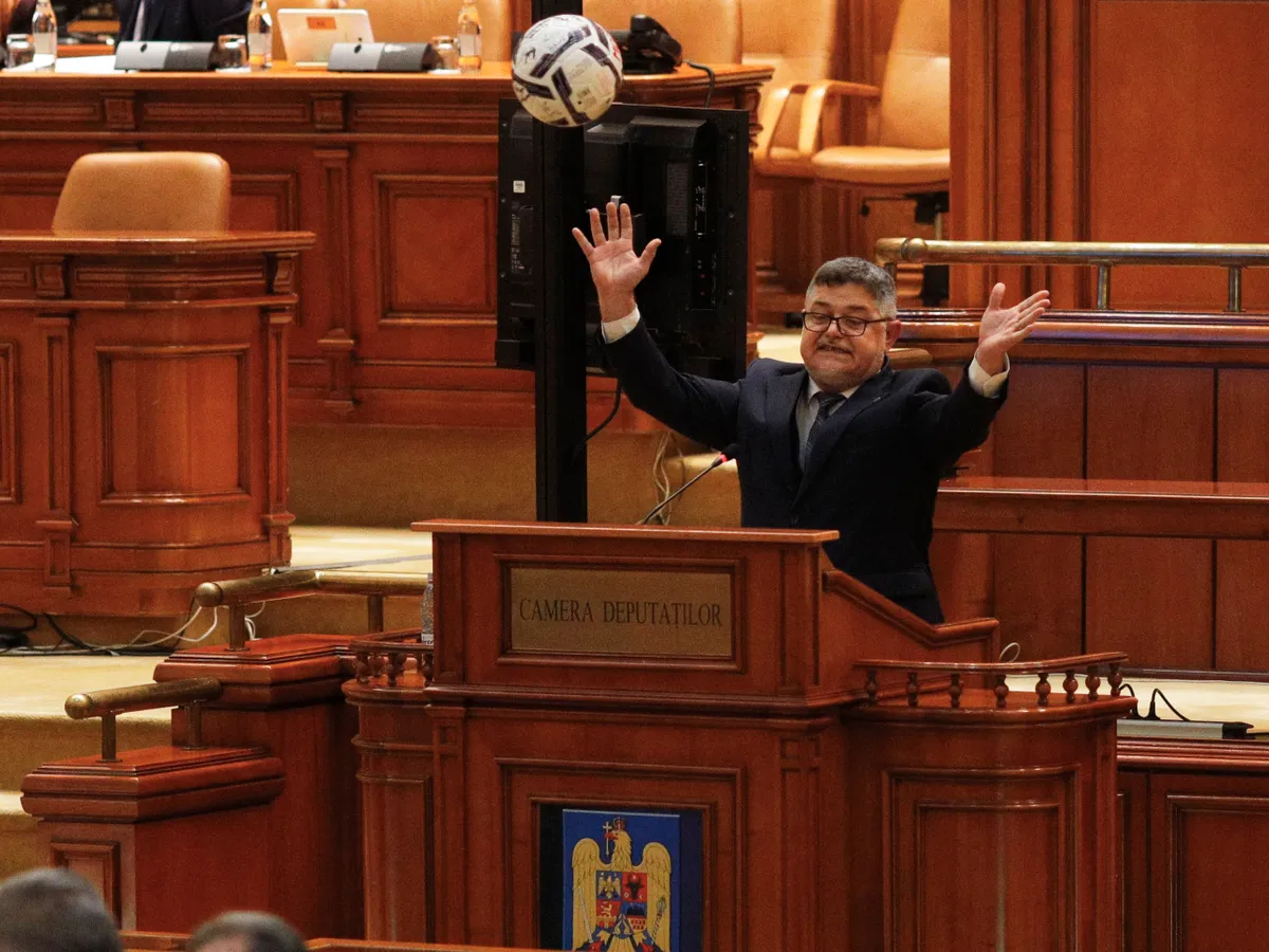 Jocuri la camera Deputaților - Foto: INQUAM PHOTOS / Mălina Norocea