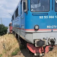 Locomotiva a deraiat în urma impactului Foto: Clubferoviar.ro
