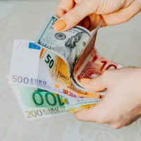 HOROSCOP VIn bani mulți! Cosmosul își deschide porțile abundenței pentru 2 zodii privilegiate: FOTO - Unsplash(imagine cu rol ilustrativ)