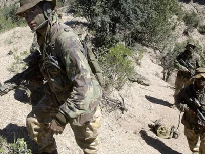 „Copii legați de mâini și împușcați”. Mărturii în premieră despre crimele de război comise de militari din trupele speciale britanice
