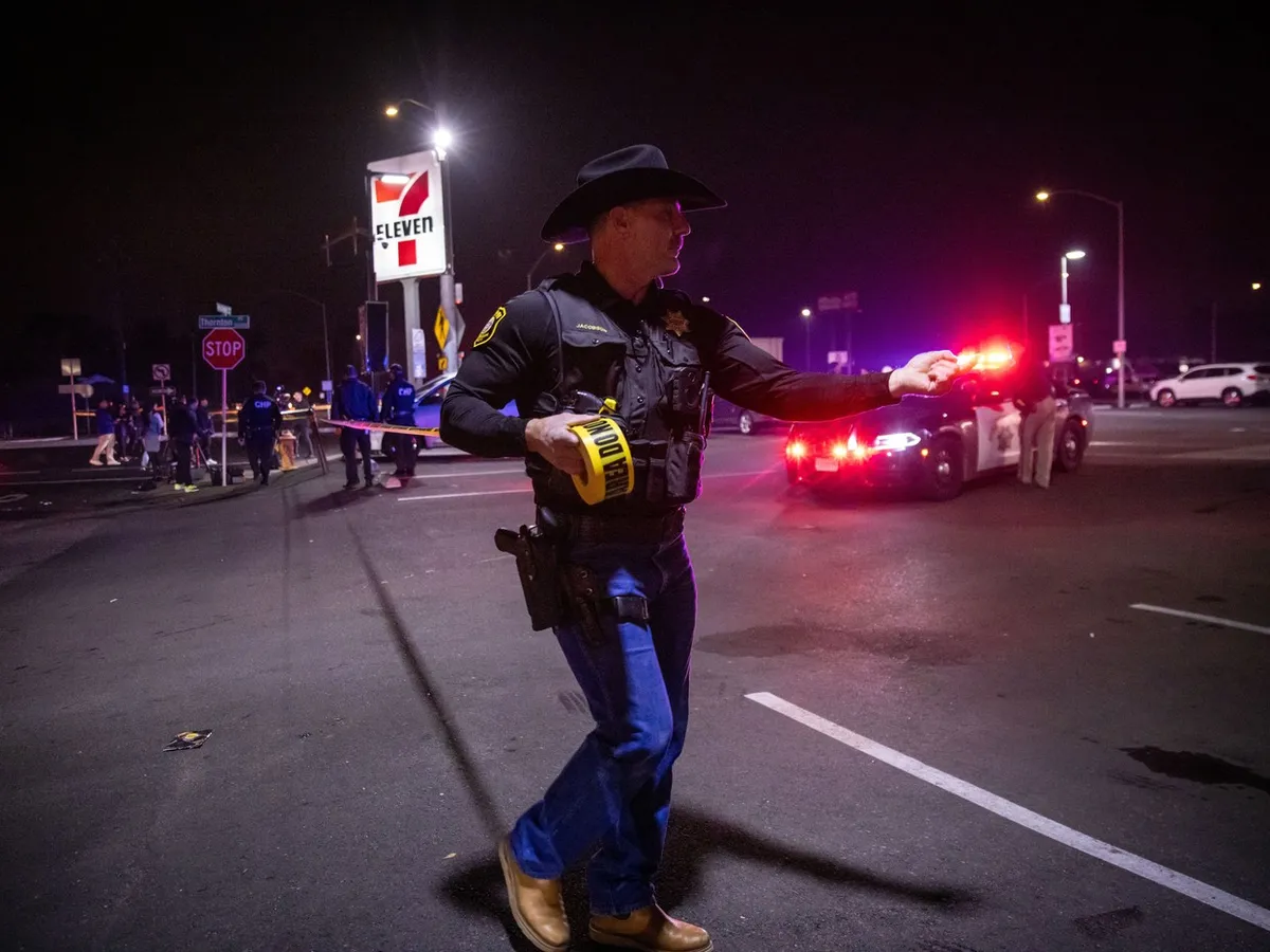 Împușcături, la o sală de evenimente a unui restaurant din California: cel puțin 4 morți și 10 răniți