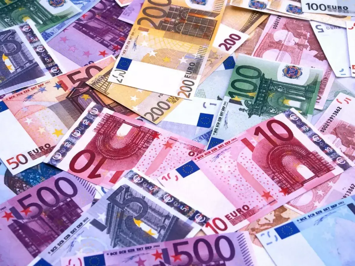 Bancnota de 500 € va fi retrasă din circulație după decizia Băncii Centrale Europeane. Este folosită ilegal