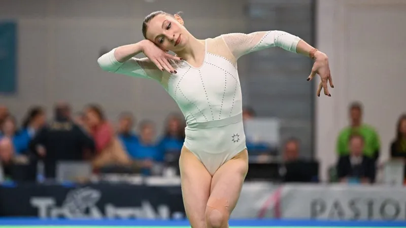 Gimnasta Ana Maria Bărbosu, la Trofeul din Aprilie, de la Jesolo - Foto: Profimedia Images