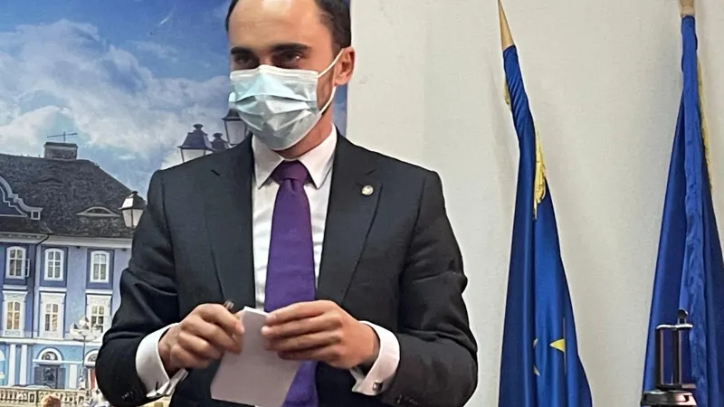 Deputatul Cosmin Șandru, urmărit penal de DNA pentru dare de mită cu privire la moțiunea de cenzură/FOTO: Facebook/CosminSandru