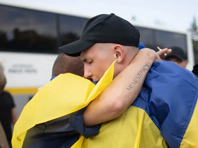 Rusia şi Ucraina au făcut un schimb de prizonieri. Au fost eliberați cei tineri și cei grav răniți - Foto: X / @ZelenskyyUa