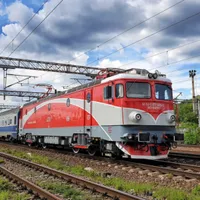Studentii vor avea reducere de 90% pe mijloacele de transport local în comun și cu trenul Foto: facebook/CFR