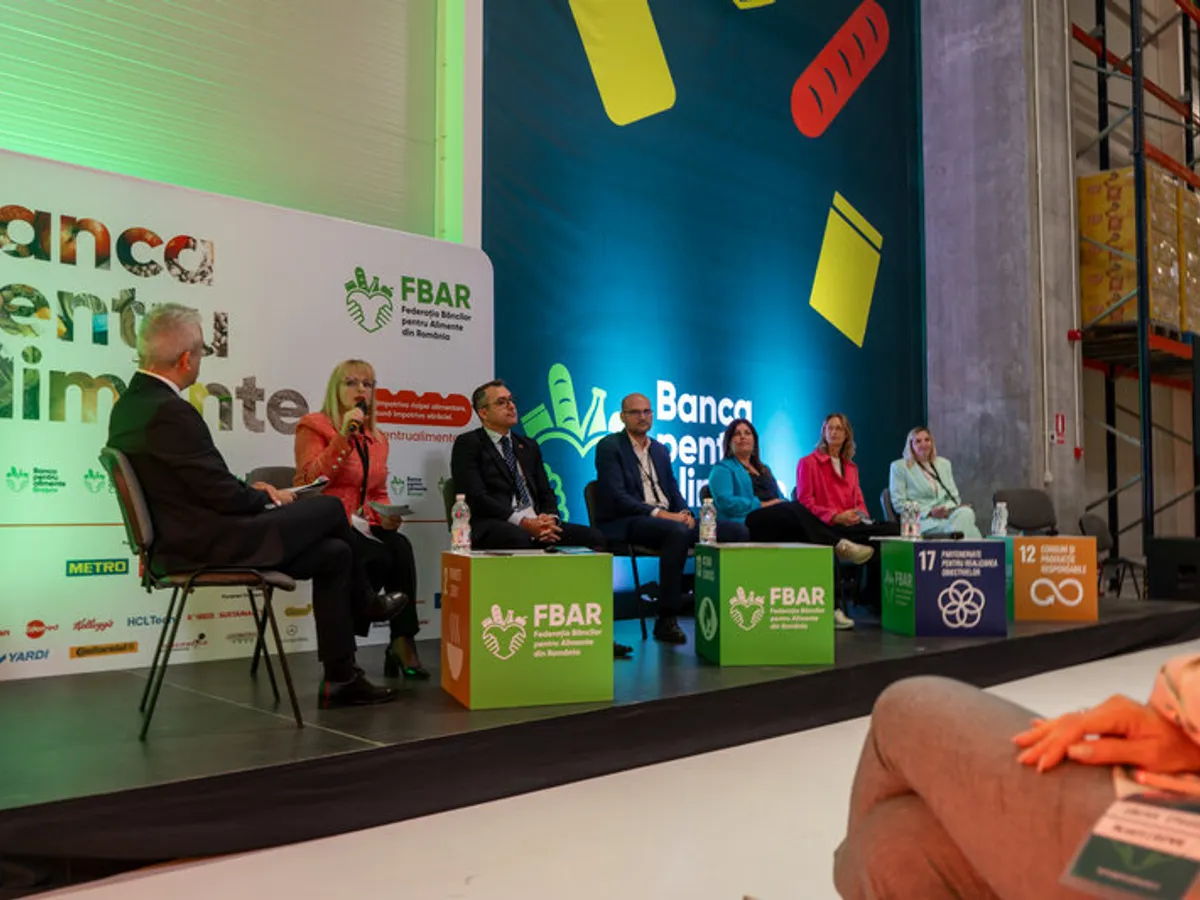 Speakeri la conferința de presă - Foto: FBAR
