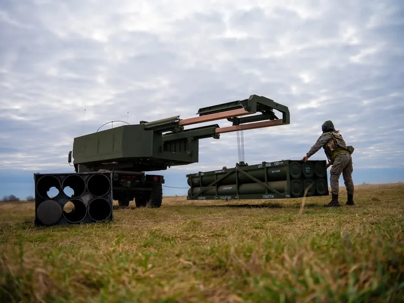 VIDEO O dronă ucraineană a ghidat sistemul HIMARS să lanseze rachete din România. Au rază de 300 km - Foto: MApN (Imagine cu rol ilustrativ)