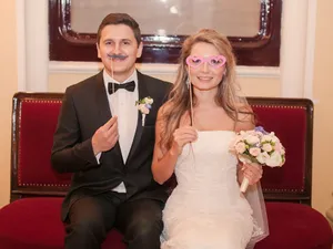 Un cuplu s-a căsătorit și a divorțat de 12 ori în 43 de ani. De ce este anchetat de autorități?: FOTO - Freepik(imagine cu rol ilustrativ)