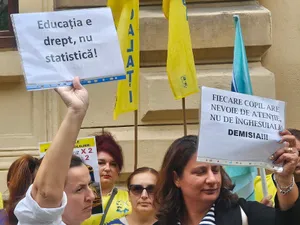 Protestele profesorilor continuă. Cadrele didactice ameninţă cu boicotarea începerii anului şcolar - Foto: Facebook /Federatia Sindicatelor din Educație „Spiru Haret”