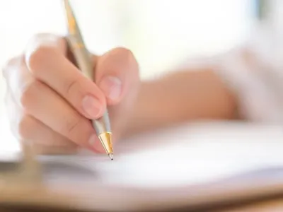 Simularea examenului de Bacalaureat 2025, Limba și literatura română. Ce subiecte au primit elevii - Foto: Freepik (Imagine cu rol ilustrativ)
