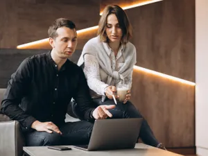Se taie spor de antenă, de doctorat, impozit la pensie va crește. Voucherul de vacanță și hrană  - Foto: Freepik