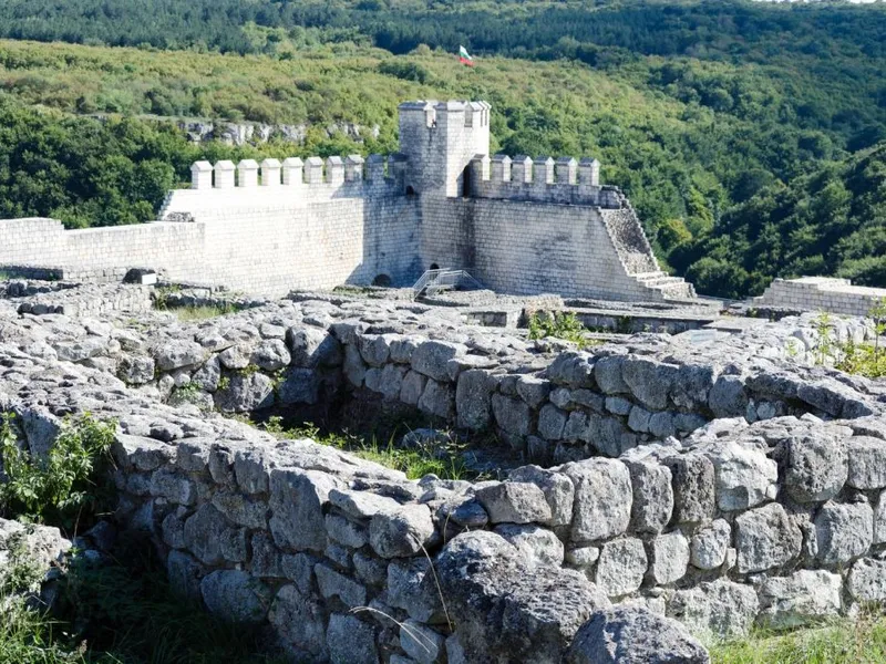 Fortăreaţă medievală pe Platoul Şumen, din Bulgaria - Foto: Profimedia Images