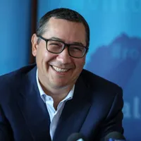 Victor Ponta îl ține în corzi pe Dragnea. Foto Inquam Photos/Alexandru Bușcă