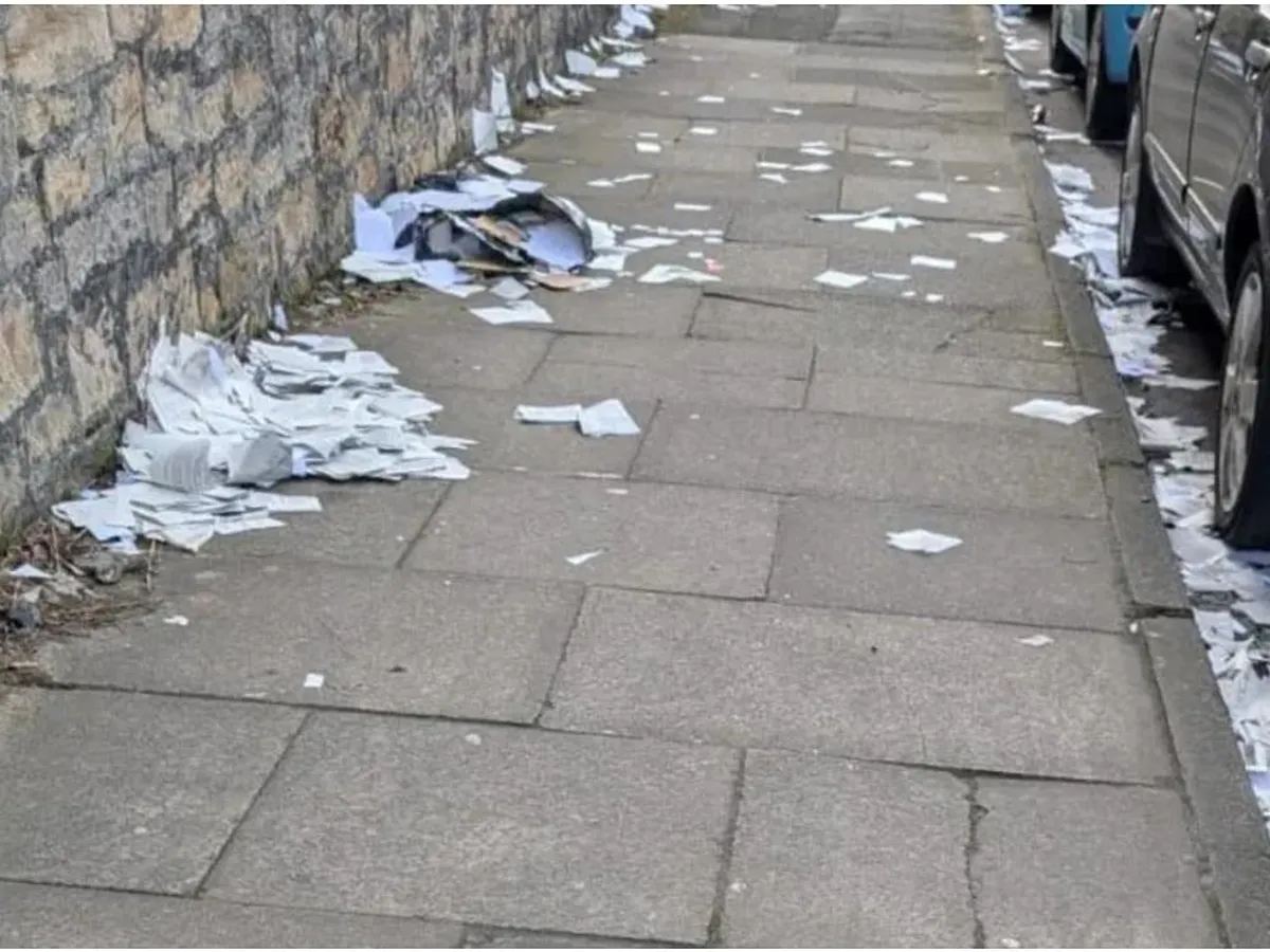 Informații secrete despre militari și operațiuni interne au fost descoperite de un bărbat Foto: BBC / Michael Gibbard