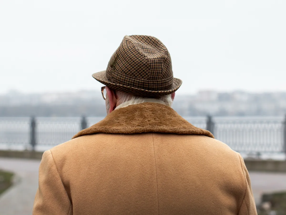 Pensionar decedat învinge Casa de Pensii. A obținut bani în plus pentru că a muncit în condiții speciale