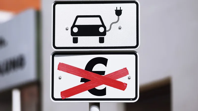 Germania a tăiat total „Rabla Plus”, subvențiile pentru mașini electrice. Erau de până la 4.500 € - Foto: Profimedia Images