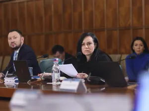 Ministrul muncii, anunț final despre indexarea pensie în 2025. Când se dau ajutoarele de 2.000 lei? - Foto: INQUAM PHOTOS / Octav Ganea