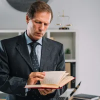 Foto: Pensionarii speciali primesc pensie foarte mare de la stat. Ca bonus au și o chirie de 60 lei Sursa: Freepik